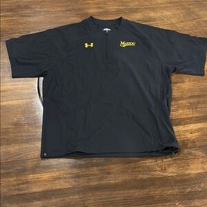 Under Armour Short Sleeve Shirt